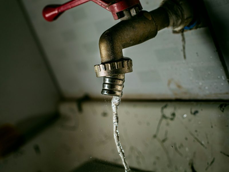 dangers of DIY plumbing repairs