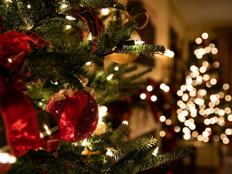 holiday decoration safety tips