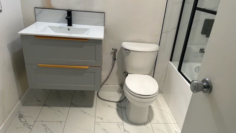 Van Bath Renos